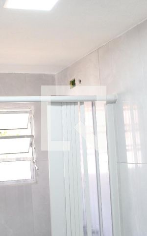 Casa para alugar com 60m², 2 quartos e sem vagaBanheiro