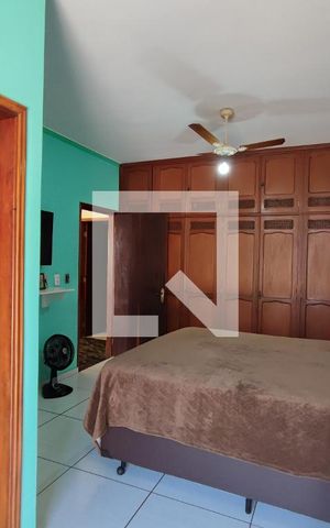 Casa para alugar com 299m², 4 quartos e 6 vagasQuarto Suíte 1