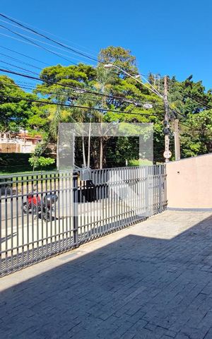 Casa para alugar com 299m², 4 quartos e 6 vagasGaragem - Quintal