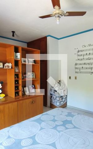 Casa para alugar com 299m², 4 quartos e 6 vagasQuarto Suíte 3
