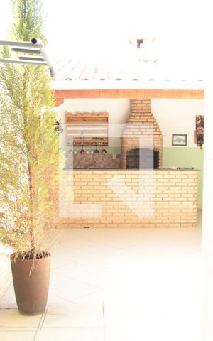 Casa para alugar com 120m², 2 quartos e 2 vagasarea externa