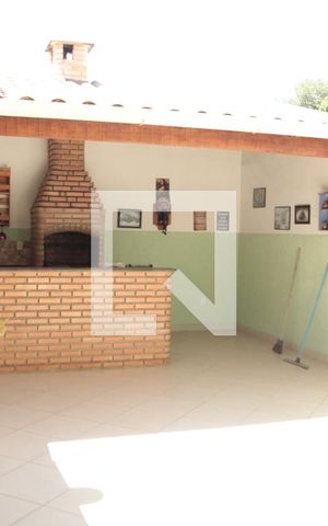 Casa para alugar com 120m², 2 quartos e 2 vagasarea externa