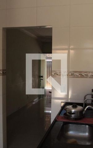 Casa para alugar com 120m², 2 quartos e 2 vagascozinha