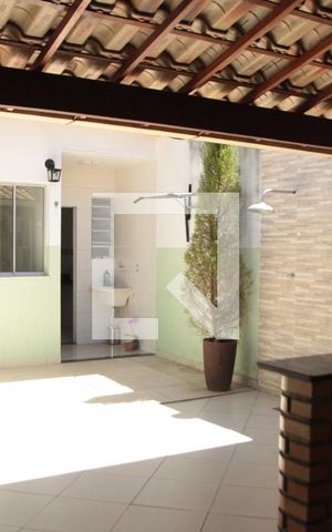 Casa para alugar com 120m², 2 quartos e 2 vagasarea externa