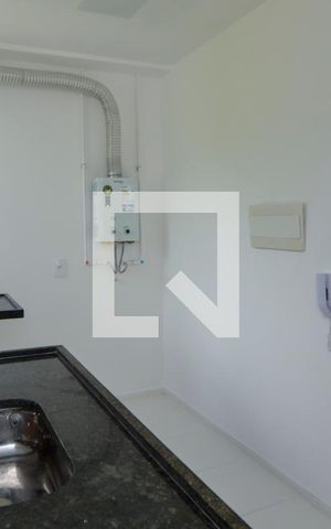 Apartamento à venda com 43m², 2 quartos e 1 vaga Apartamento à venda com 43m², 2 quartos e 1 vagaCozinha e Área de Serviço