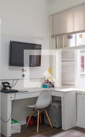 Apartamento à venda com 84m², 3 quartos e sem vaga Apartamento à venda com 84m², 3 quartos e sem vagaAla