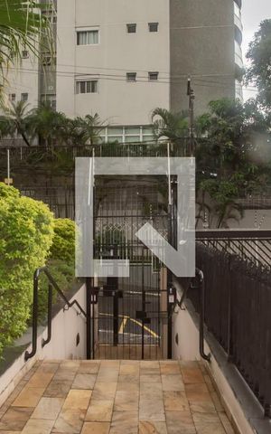 Apartamento à venda com 136m², 3 quartos e 2 vagasEntrada