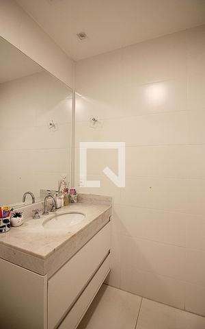 Apartamento à venda com 94m², 3 quartos e 2 vagasBanheiro Social
