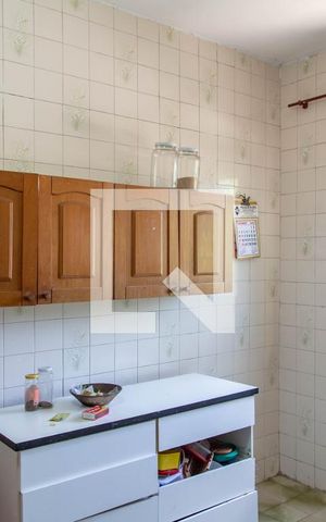 Casa à venda com 180m², 3 quartos e 2 vagas Casa à venda com 180m², 3 quartos e 2 vagasCozinha
