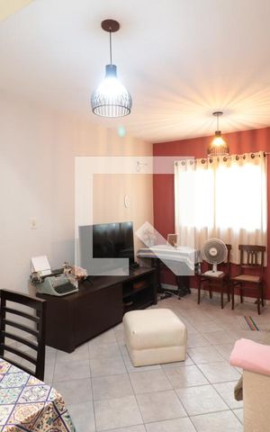 Casa de condomínio à venda com 102m², 3 quartos e 1 vagaSala
