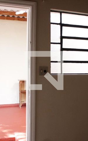 Casa à venda com 244m², 4 quartos e 2 vagasQuarto 4