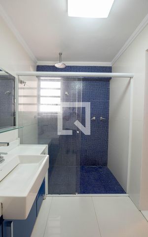 Apartamento à venda com 145m², 3 quartos e 1 vaga Apartamento à venda com 145m², 3 quartos e 1 vagaBanheiro da Suíte