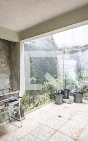 Casa de condomínio à venda com 140m², 3 quartos e 2 vagas Casa de condomínio à venda com 140m², 3 quartos e 2 vagasÁrea Externa