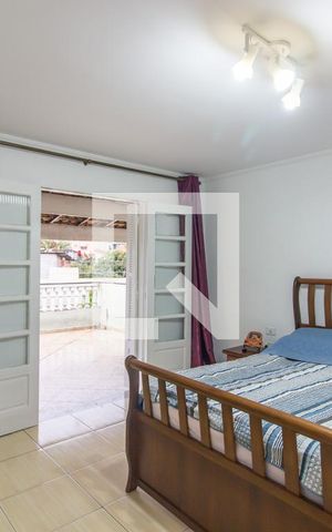 Casa de condomínio à venda com 140m², 3 quartos e 2 vagas Casa de condomínio à venda com 140m², 3 quartos e 2 vagasQuarto 3