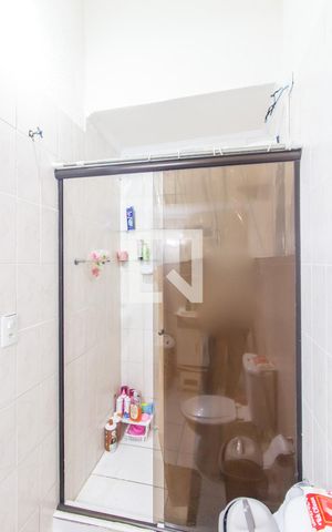 Casa de condomínio à venda com 140m², 3 quartos e 2 vagas Casa de condomínio à venda com 140m², 3 quartos e 2 vagasBanheiro