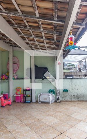Casa de condomínio à venda com 140m², 3 quartos e 2 vagas Casa de condomínio à venda com 140m², 3 quartos e 2 vagasvaranda