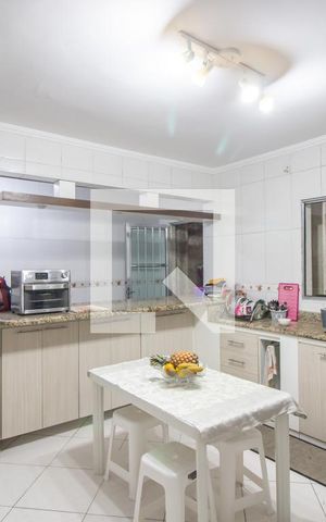 Casa de condomínio à venda com 140m², 3 quartos e 2 vagas Casa de condomínio à venda com 140m², 3 quartos e 2 vagasCozinha