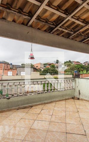 Casa de condomínio à venda com 140m², 3 quartos e 2 vagas Casa de condomínio à venda com 140m², 3 quartos e 2 vagasvaranda