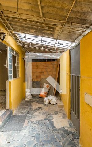 Casa à venda com 272m², 2 quartos e sem vaga