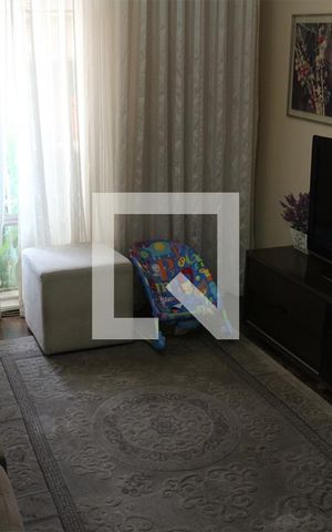 Casa à venda com 186m², 3 quartos e 2 vagas Casa à venda com 186m², 3 quartos e 2 vagasSala