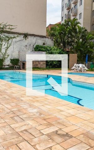 Apartamento para alugar com 50m², 2 quartos e 1 vaga Apartamento para alugar com 50m², 2 quartos e 1 vagaÁrea comum - Piscina