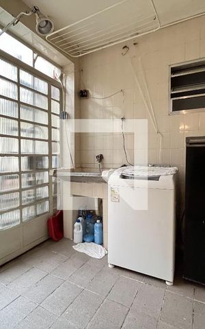 Casa à venda com 177m², 4 quartos e 2 vagas Casa à venda com 177m², 4 quartos e 2 vagasÁrea de Serviço