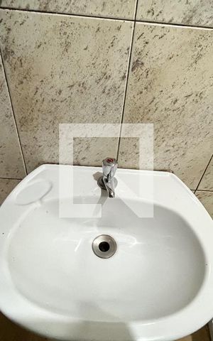 Casa à venda com 177m², 4 quartos e 2 vagas Casa à venda com 177m², 4 quartos e 2 vagasBanheiro Edícula