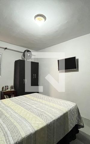 Casa à venda com 177m², 4 quartos e 2 vagas Casa à venda com 177m², 4 quartos e 2 vagasQuarto Edícula