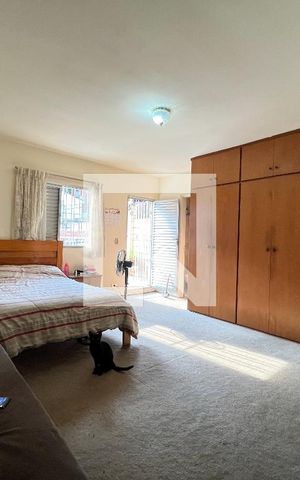 Casa à venda com 177m², 4 quartos e 2 vagas Casa à venda com 177m², 4 quartos e 2 vagasSuite
