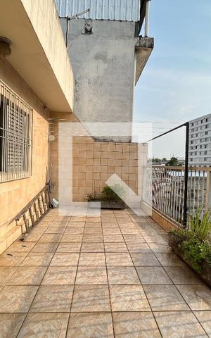 Casa à venda com 177m², 4 quartos e 2 vagas Casa à venda com 177m², 4 quartos e 2 vagasVaranda da Suíte