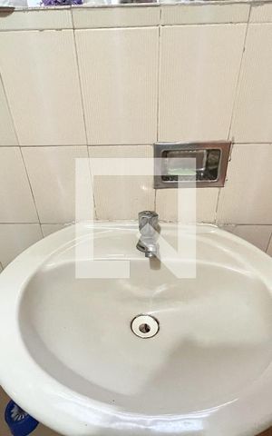 Casa à venda com 177m², 4 quartos e 2 vagas Casa à venda com 177m², 4 quartos e 2 vagasLavabo