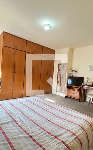 Casa à venda com 177m², 4 quartos e 2 vagas Casa à venda com 177m², 4 quartos e 2 vagasSuite