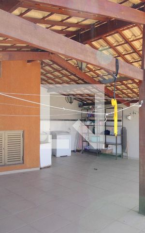 Casa à venda com 477m², 3 quartos e 6 vagasVaranda e Área de Serviço