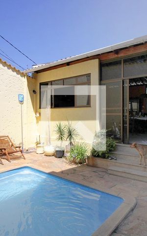 Casa à venda com 477m², 3 quartos e 6 vagasPiscina