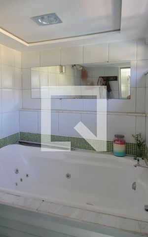 Casa à venda com 477m², 3 quartos e 6 vagasJacuzzi e Sauna