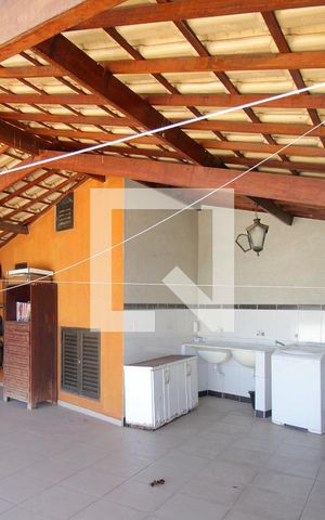 Casa à venda com 477m², 3 quartos e 6 vagasVaranda e Área de Serviço