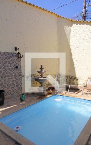 Casa à venda com 477m², 3 quartos e 6 vagasPiscina