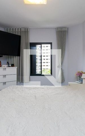 Apartamento à venda com 132m², 2 quartos e 3 vagas Apartamento à venda com 132m², 2 quartos e 3 vagasSuíte