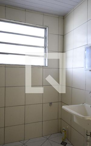 Apartamento para alugar com 40m², 1 quarto e sem vagaBanheiro/ Serviço