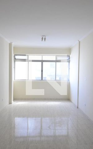 Apartamento para alugar com 40m², 1 quarto e sem vagaKitnet