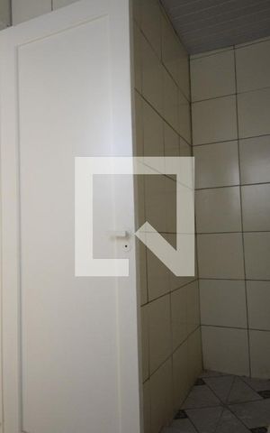 Apartamento para alugar com 40m², 1 quarto e sem vagaBanheiro/ Serviço