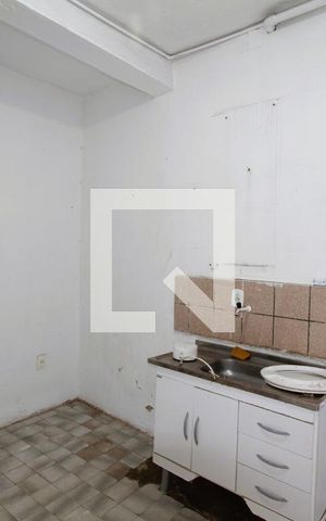 Casa à venda com 394m², 2 quartos e 2 vagasCasa 2 - Cozinha