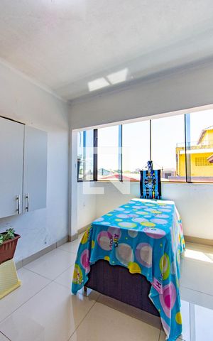 Casa à venda com 250m², 5 quartos e 4 vagas Casa à venda com 250m², 5 quartos e 4 vagasÁrea de serviço