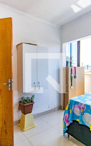 Casa à venda com 250m², 5 quartos e 4 vagas Casa à venda com 250m², 5 quartos e 4 vagasÁrea de serviço