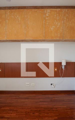 Apartamento à venda com 108m², 3 quartos e 2 vagas Apartamento à venda com 108m², 3 quartos e 2 vagasSuíte