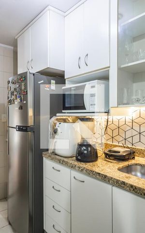 Apartamento para alugar com 63m², 2 quartos e 2 vagas Apartamento para alugar com 63m², 2 quartos e 2 vagasCozinha