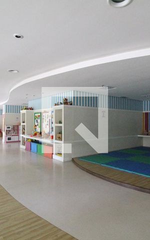 Apartamento para alugar com 150m², 4 quartos e 2 vagasÁrea comum - Brinquedoteca