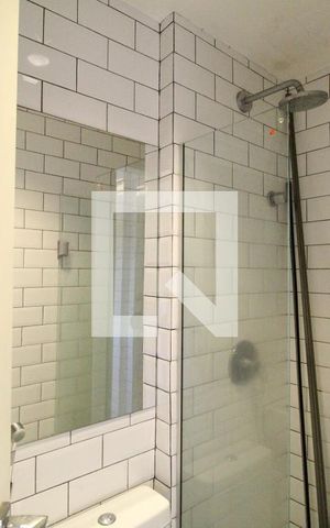 Apartamento para alugar com 150m², 4 quartos e 2 vagasÁrea de serviço - Banheiro
