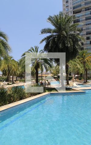 Apartamento para alugar com 150m², 4 quartos e 2 vagasÁrea comum - Piscina