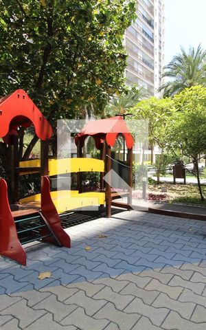 Apartamento para alugar com 150m², 4 quartos e 2 vagasÁrea comum - Playground